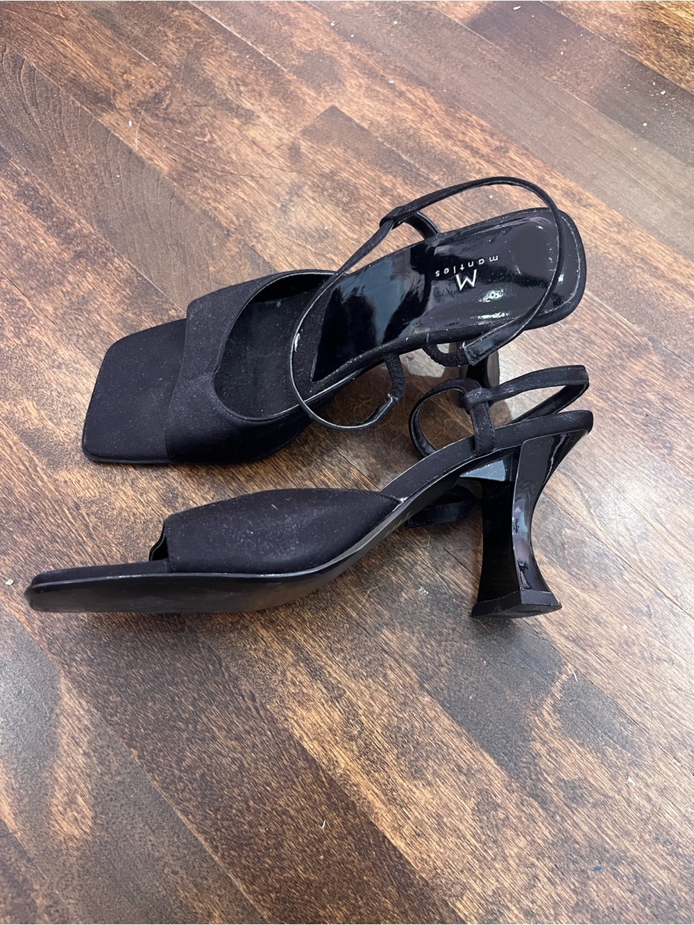 Vintage Black Square-Toe Strappy Kitten Heel Sandals